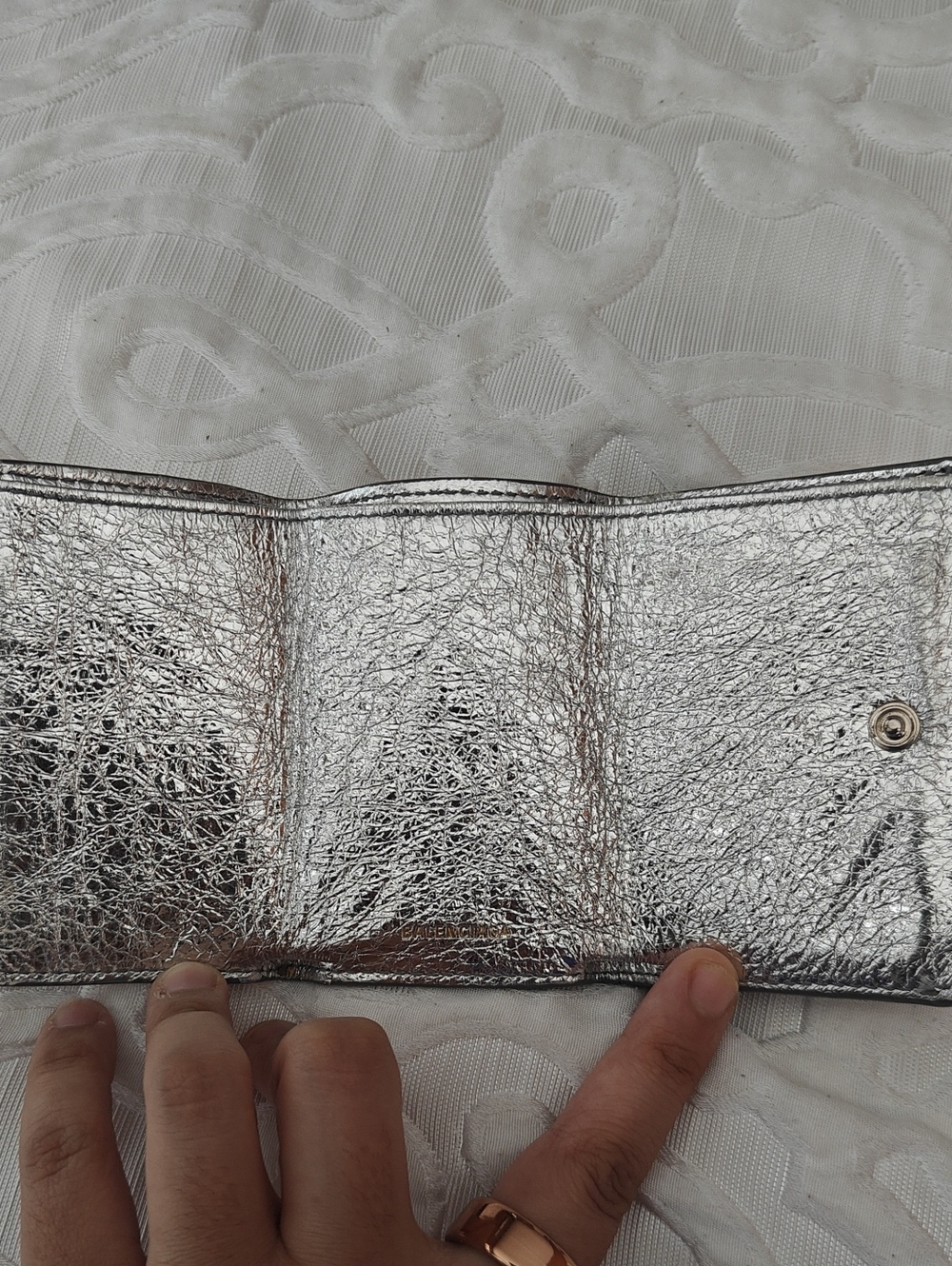 Vintage Balenciaga Metallic Silver Crinkled Leather Card Case - Picture 8 of 9